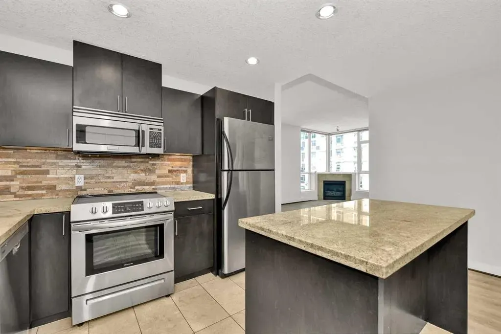 77 Spruce Place SW, #2207