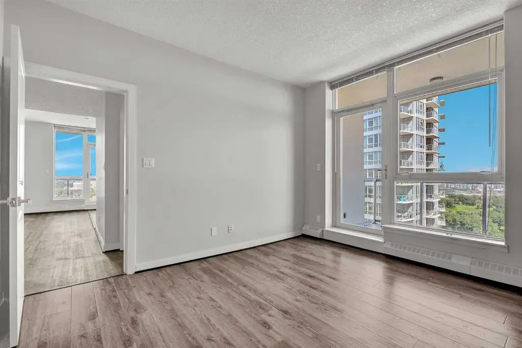 77 Spruce Place SW, #2207
