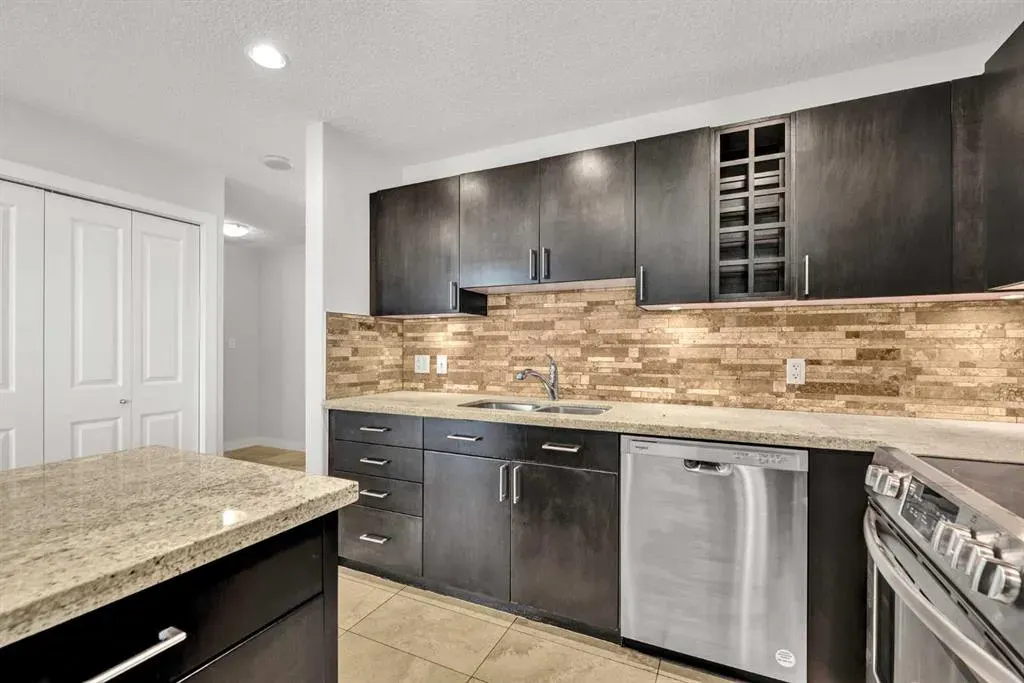 77 Spruce Place SW, #2207