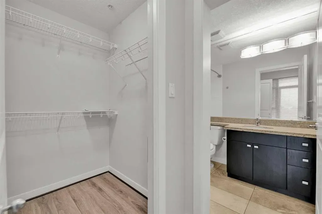 77 Spruce Place SW, #2207