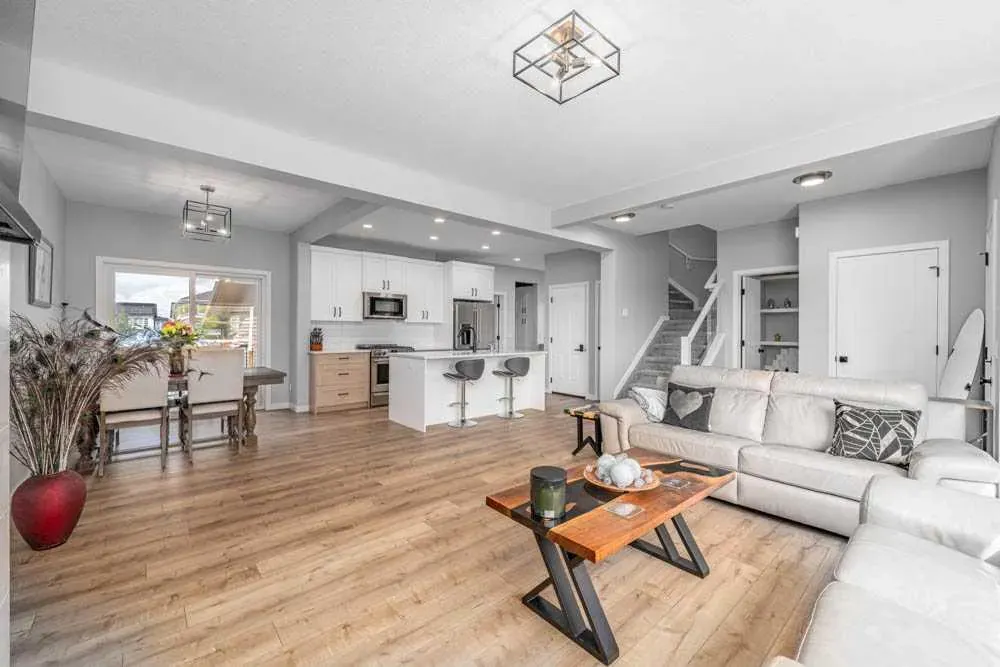 105 Lawthorn Greenway SE