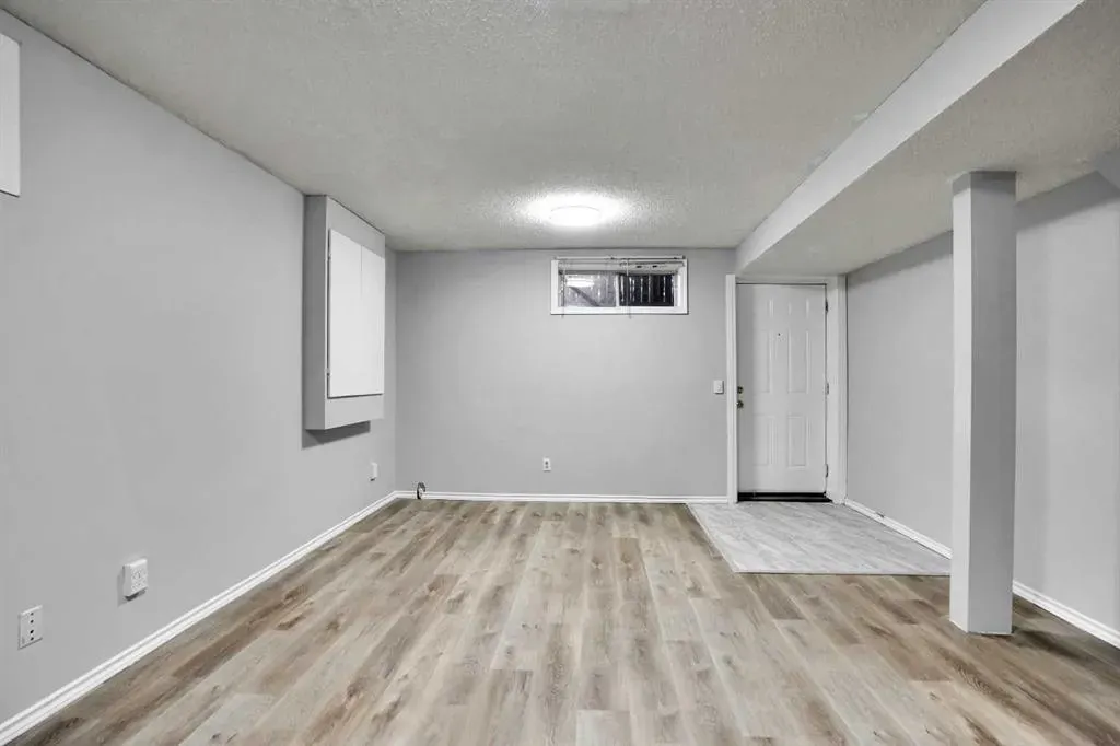 55 Tararidge Court NE