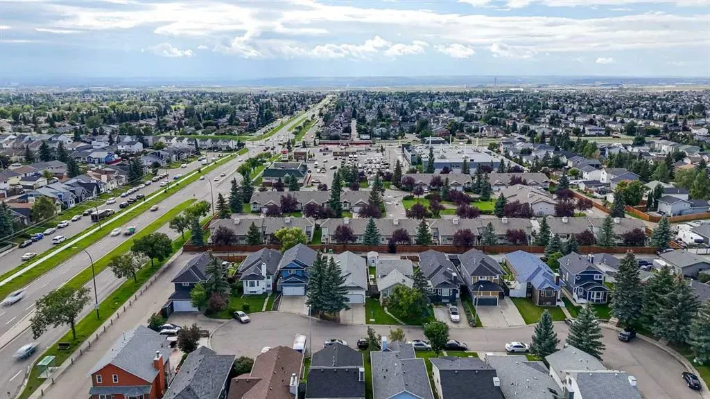 55 Tararidge Court NE