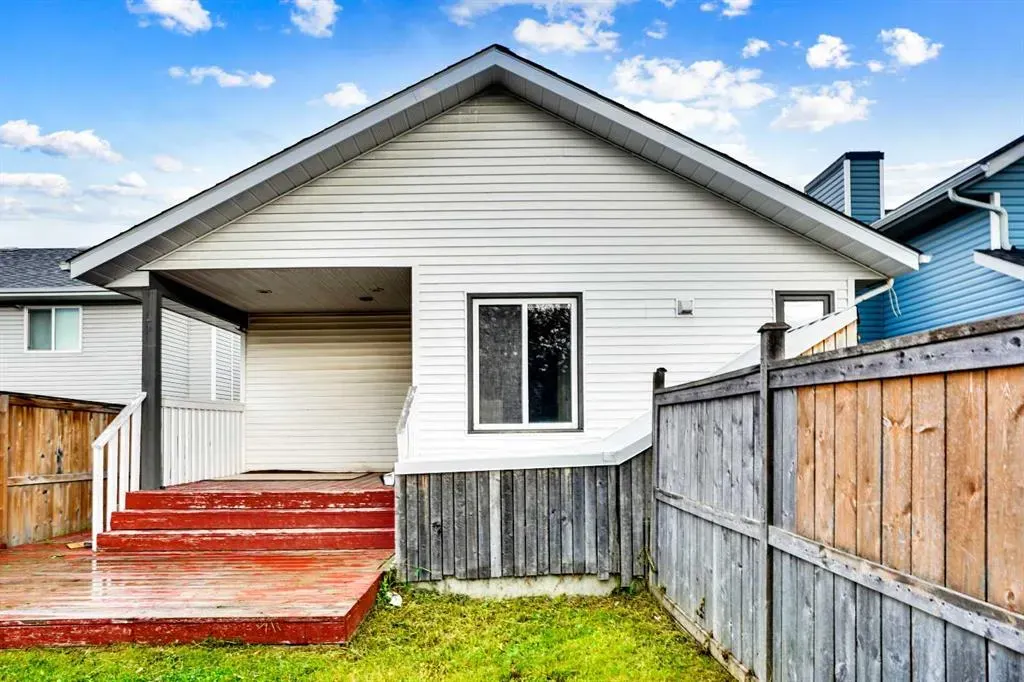 55 Tararidge Court NE