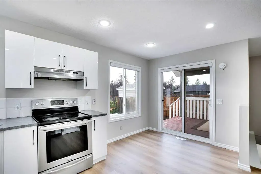 55 Tararidge Court NE