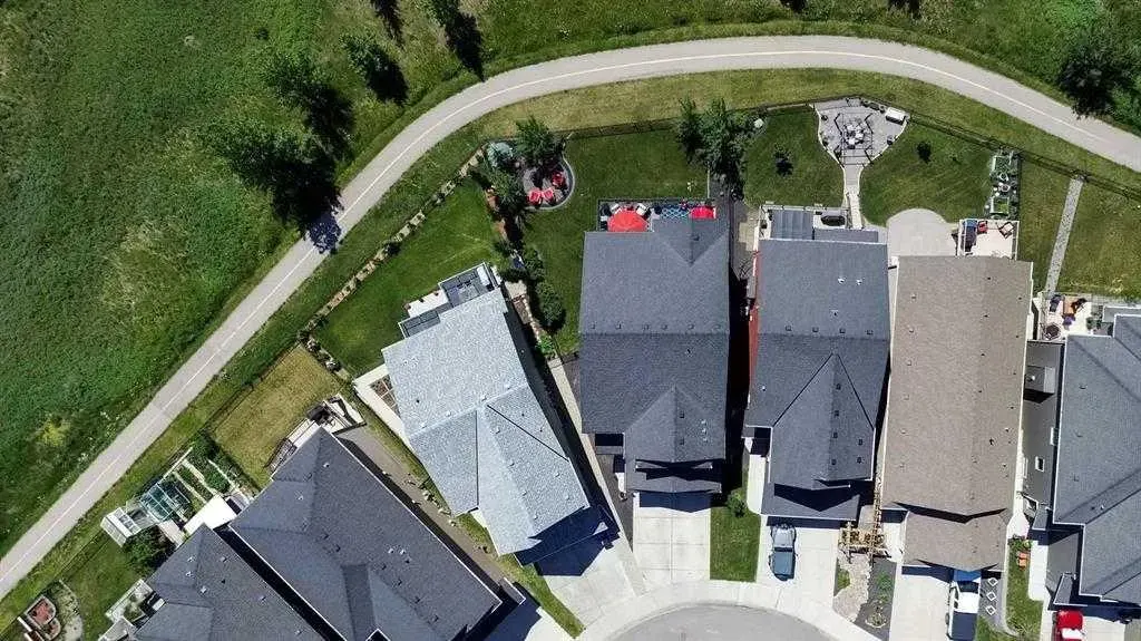72 Nolanlake View NW