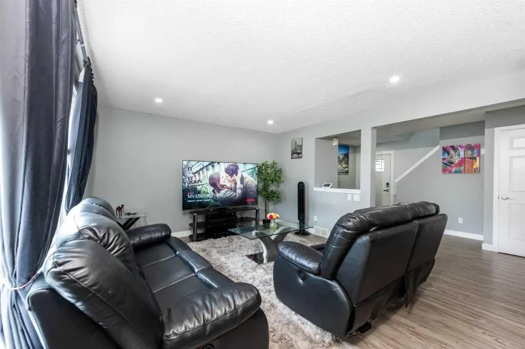 116 Chapalina Crescent SE
