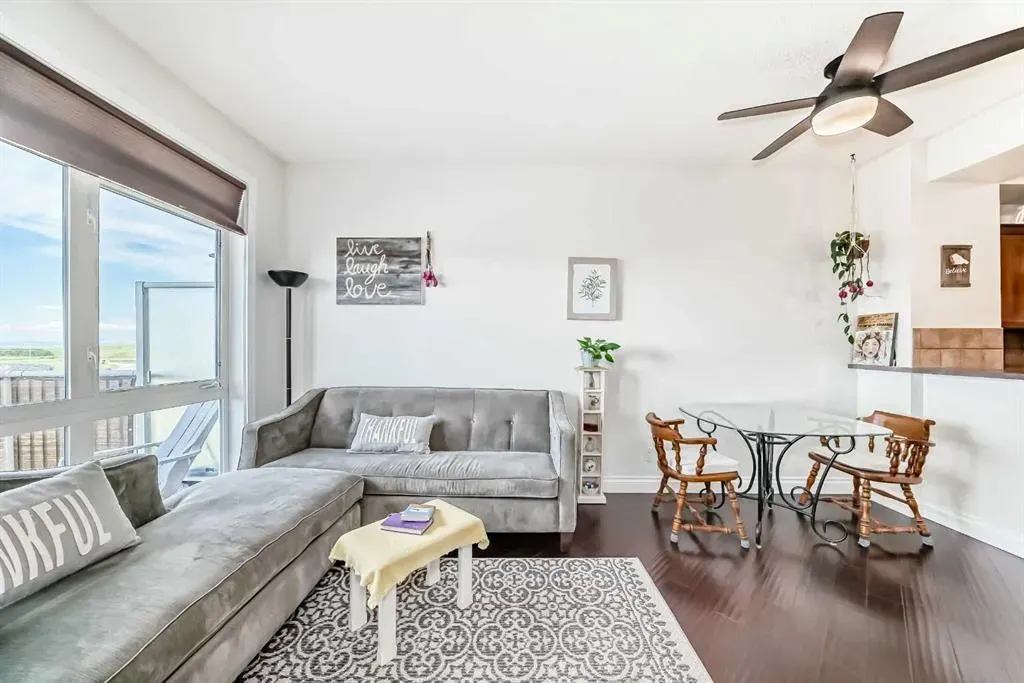 145 Rockyledge View NW, #11