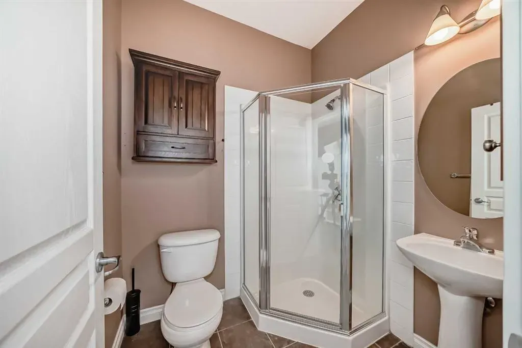 145 Rockyledge View NW, #11