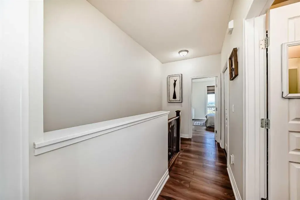 145 Rockyledge View NW, #11