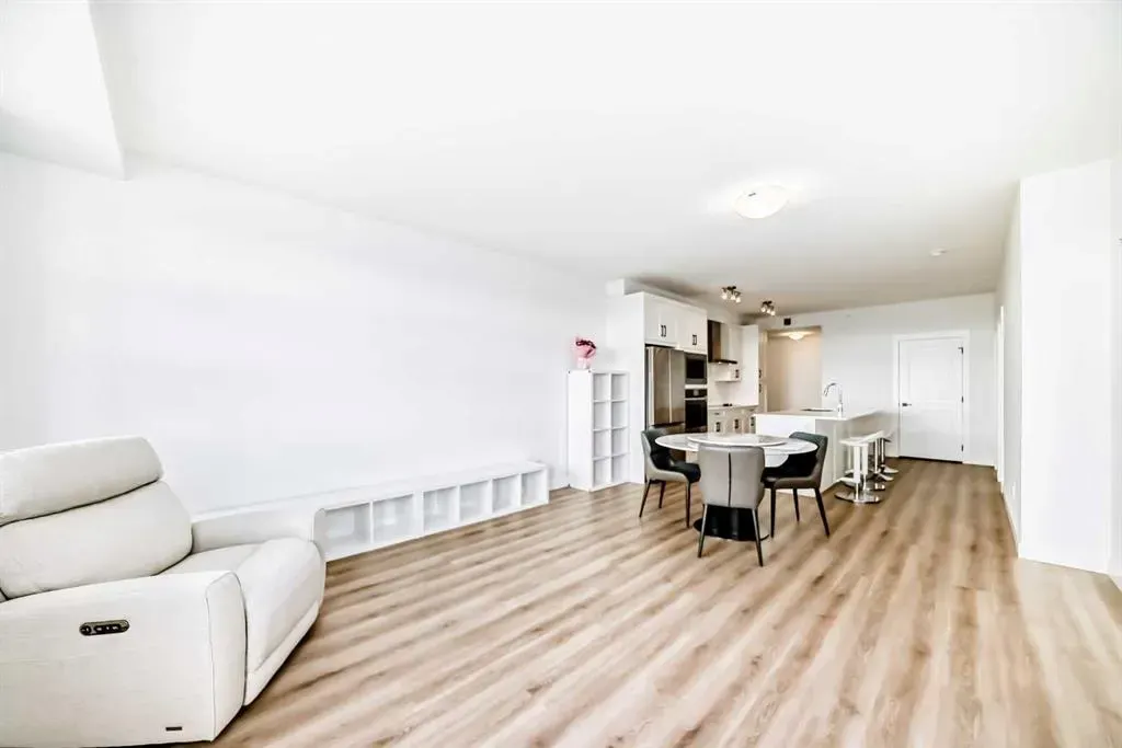 55 lucas Way NW, #2409