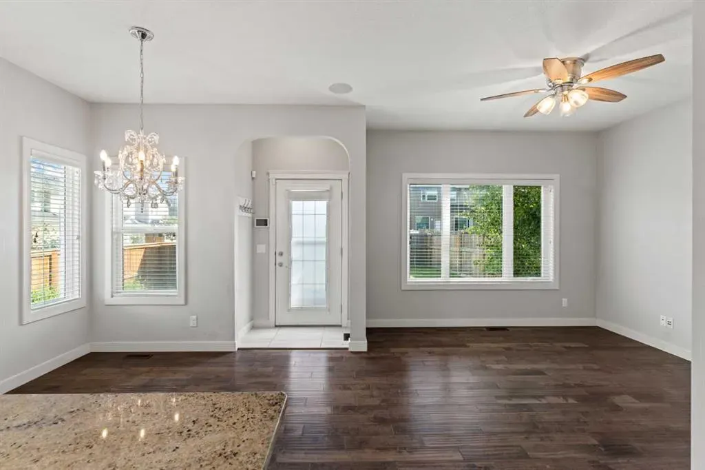 898 Evanston Drive NW