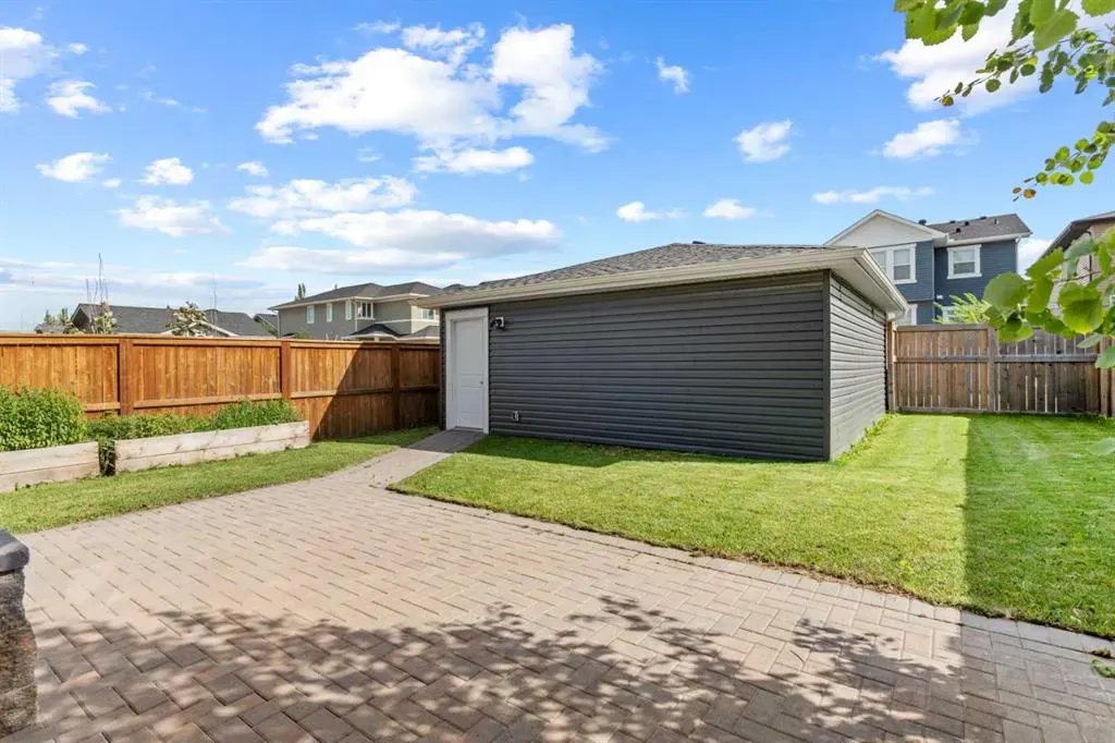 898 Evanston Drive NW