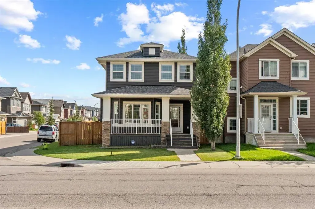 898 Evanston Drive NW