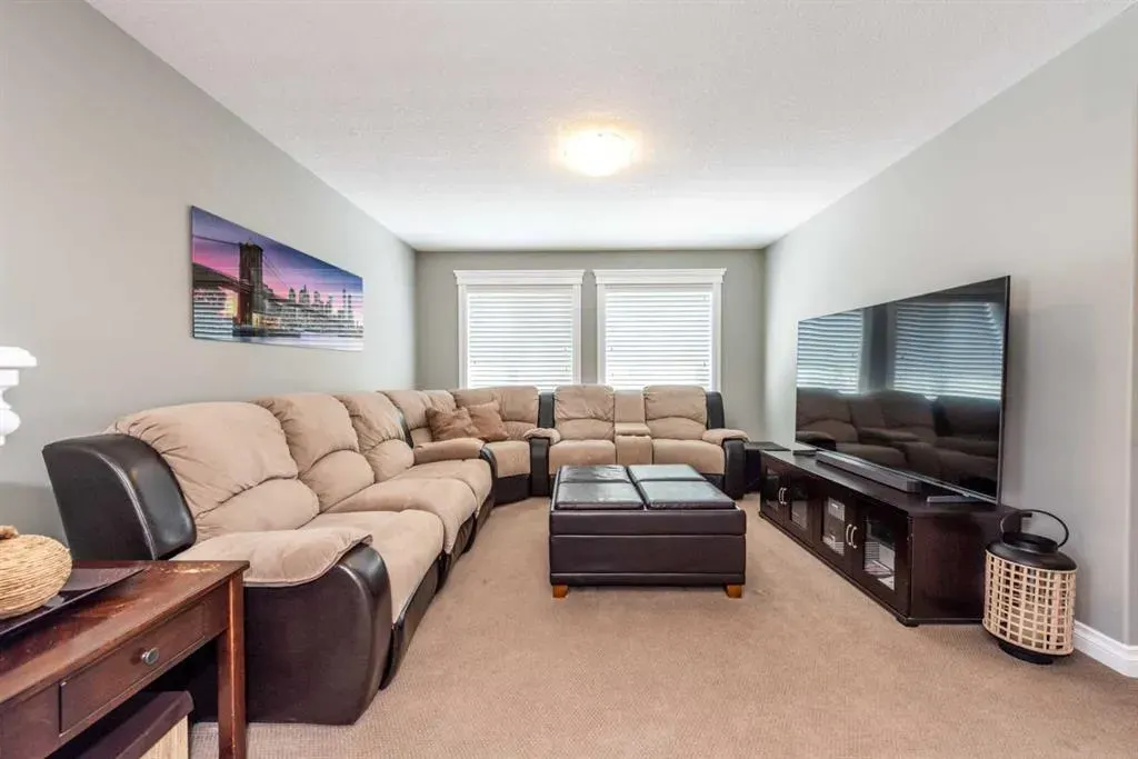 67 Auburn Sound Manor SE