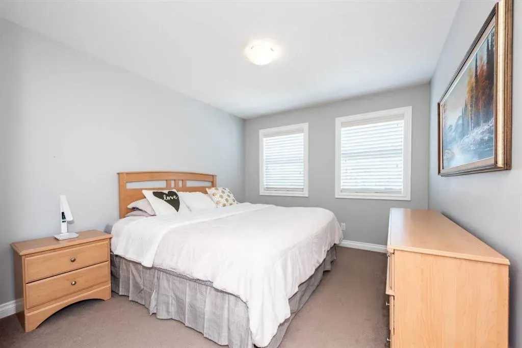 67 Auburn Sound Manor SE