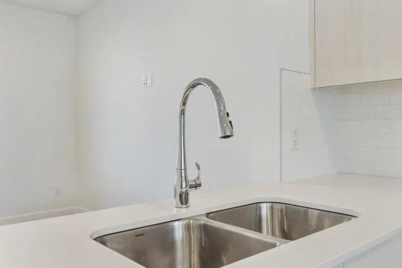 135 Belmont Passage SW, #402