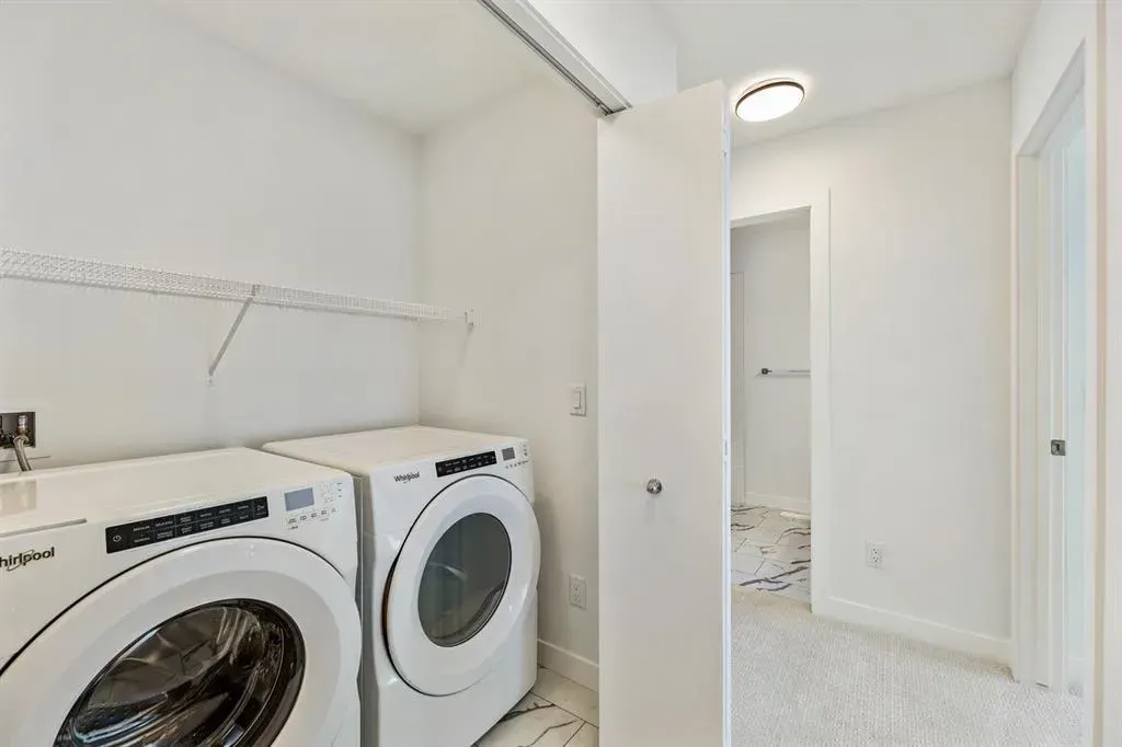 135 Belmont Passage SW, #402