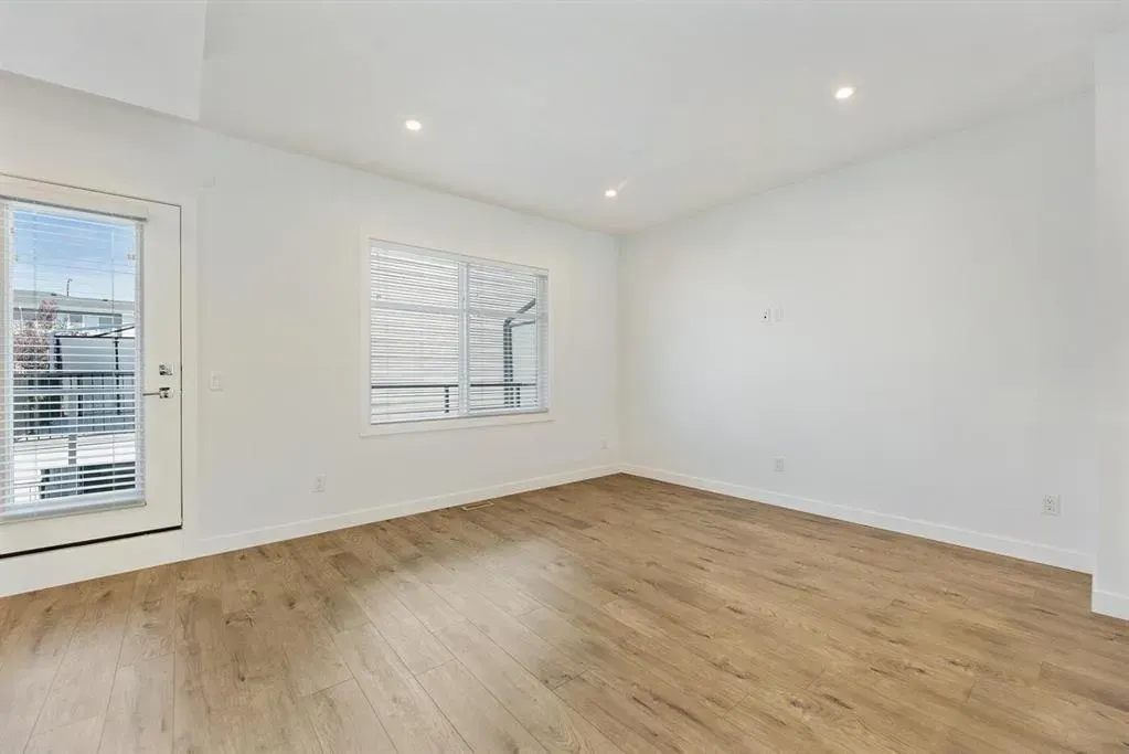 135 Belmont Passage SW, #402