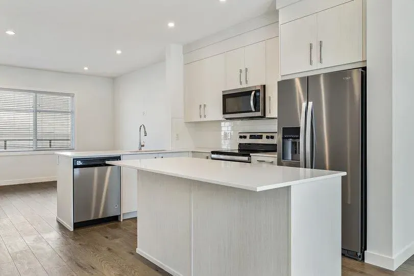 135 Belmont Passage SW, #402