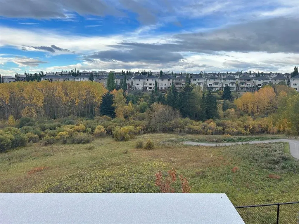27 Royal Birch Cove NW