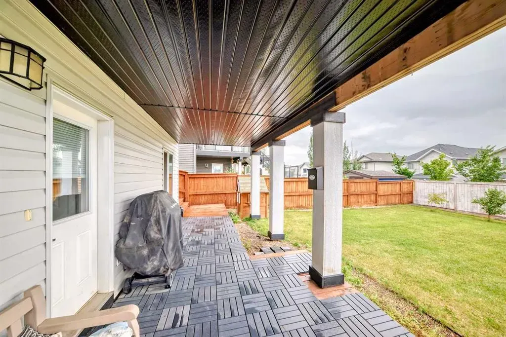 165 Hillcrest Drive SW