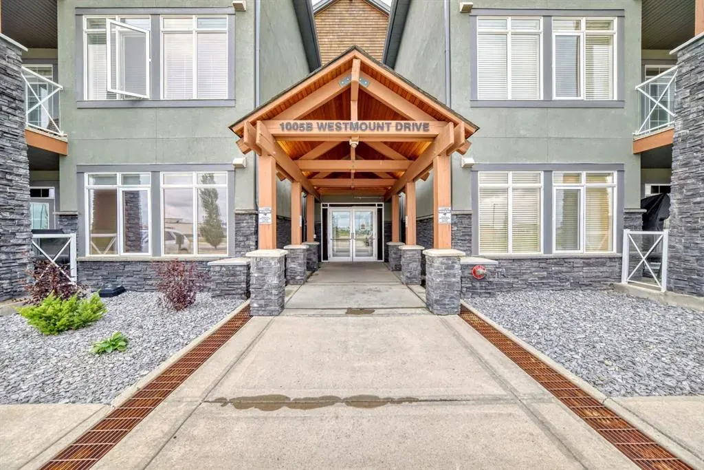 1005B Westmount Drive, #111