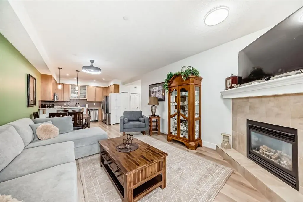 1005B Westmount Drive, #111