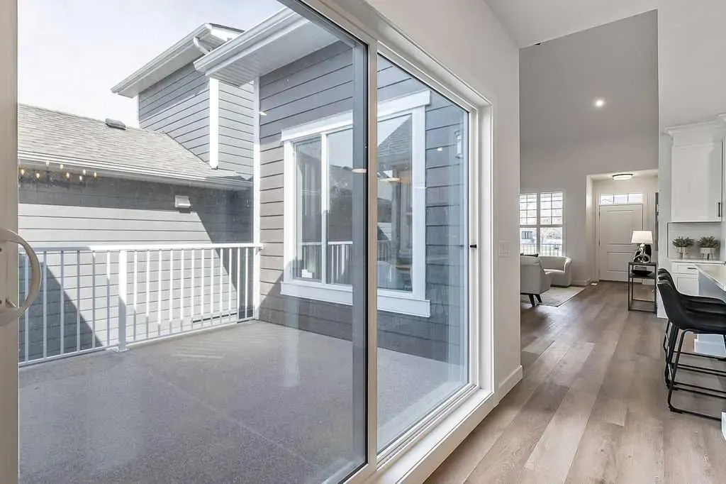22 Drake Landing Square