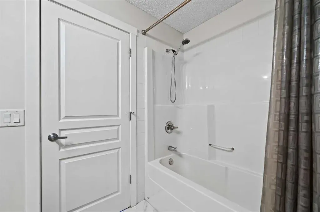 211 Aspen Stone Boulevard SW, #1212