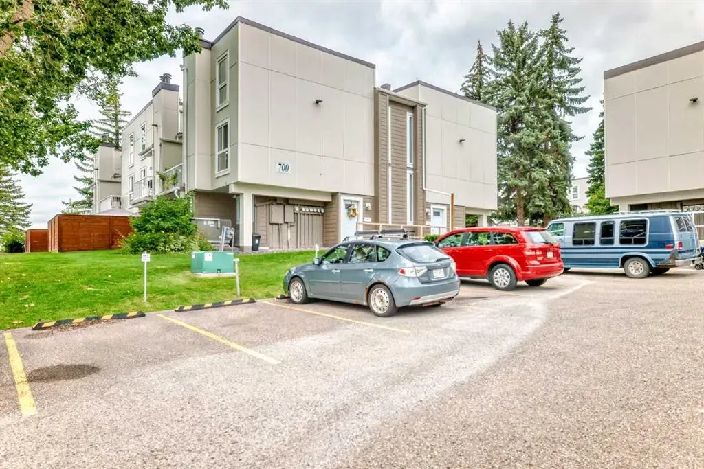 13104 Elbow Drive SW, #704