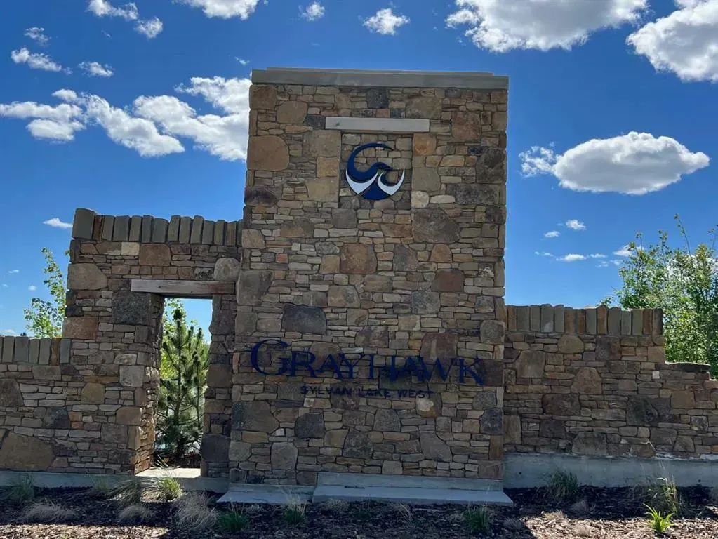 141 Gray Close