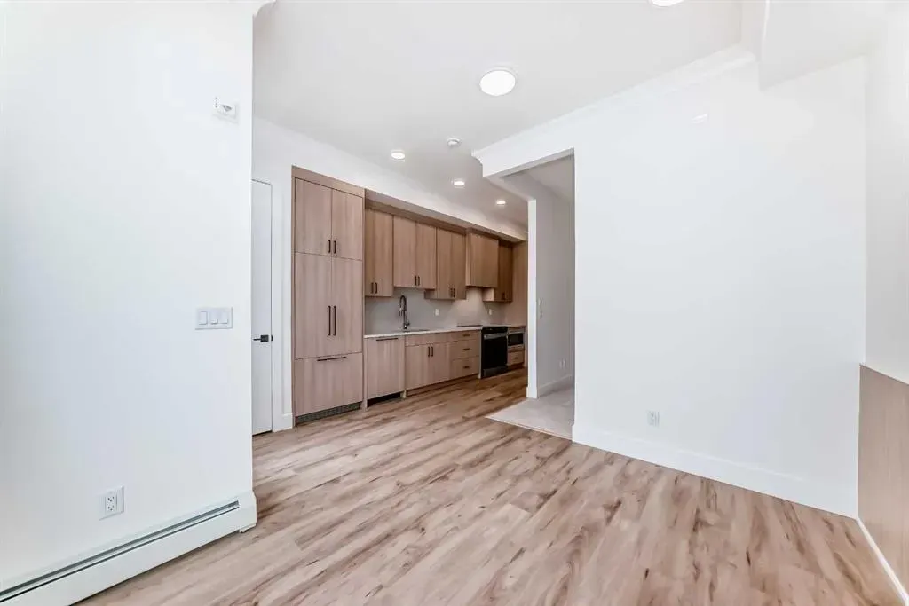 4270 Norford Avenue NW, #1403