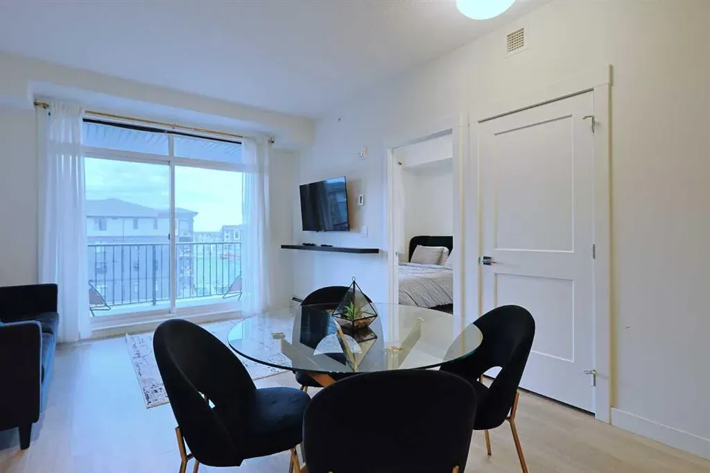 20 Sage Hill Walk NW, #413