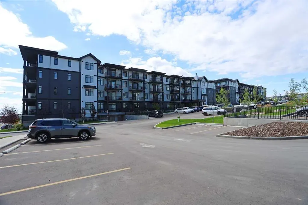 20 Sage Hill Walk NW, #413