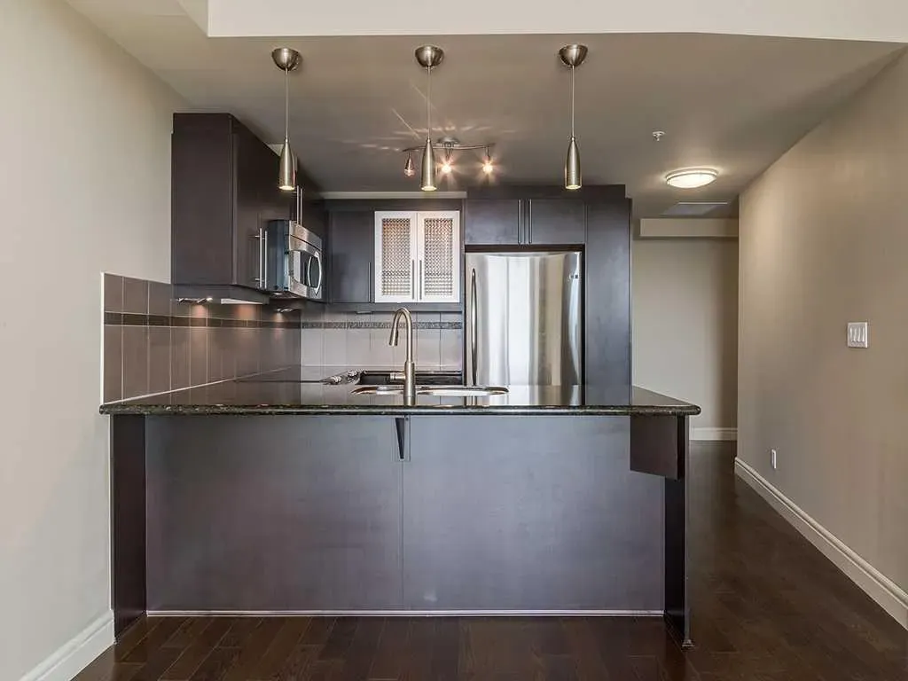 817 15 Avenue SW, #803