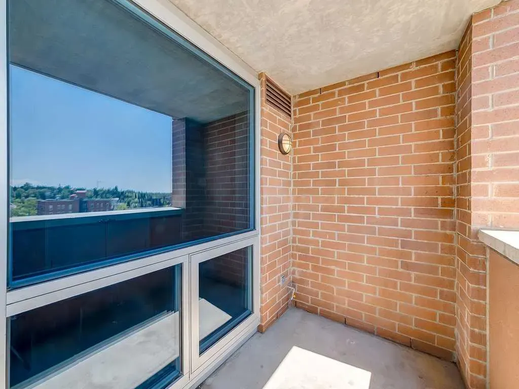 817 15 Avenue SW, #803