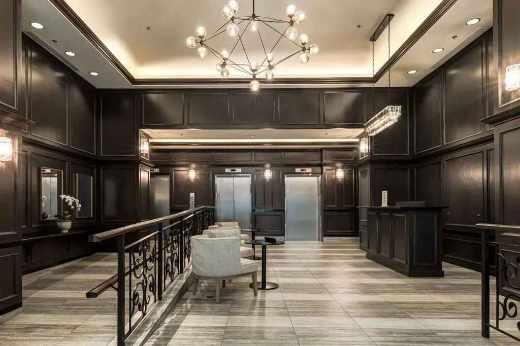 817 15 Avenue SW, #803