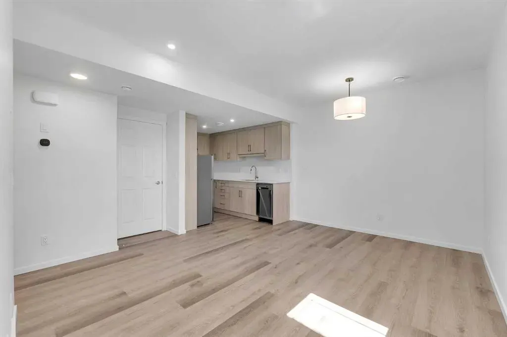 53 Cityside View NE