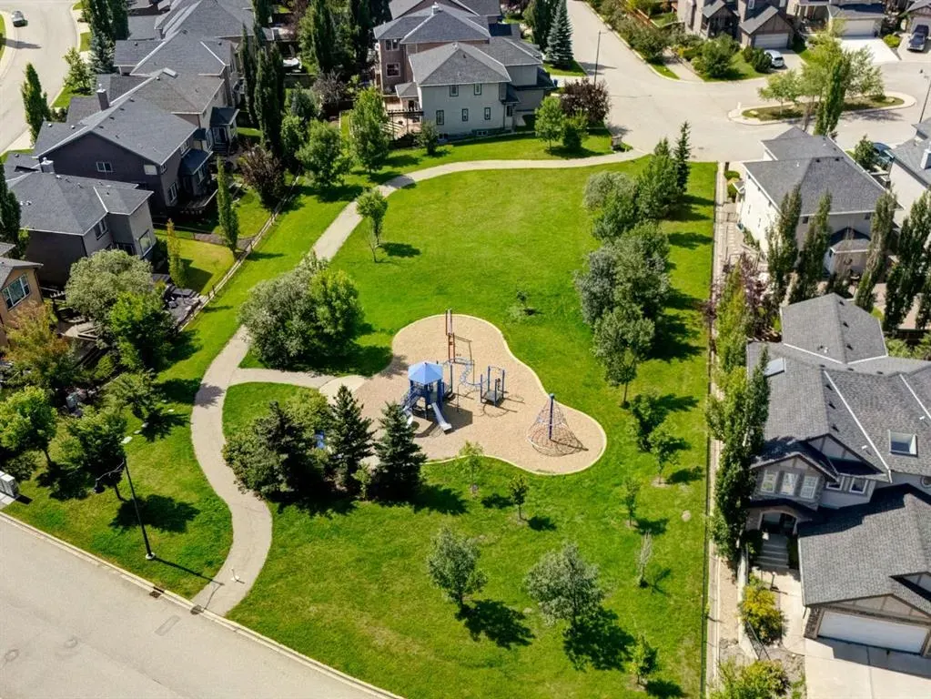 99 Aspen Stone Crescent SW