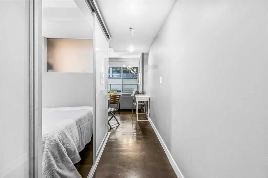 235 9A Street NW, #207