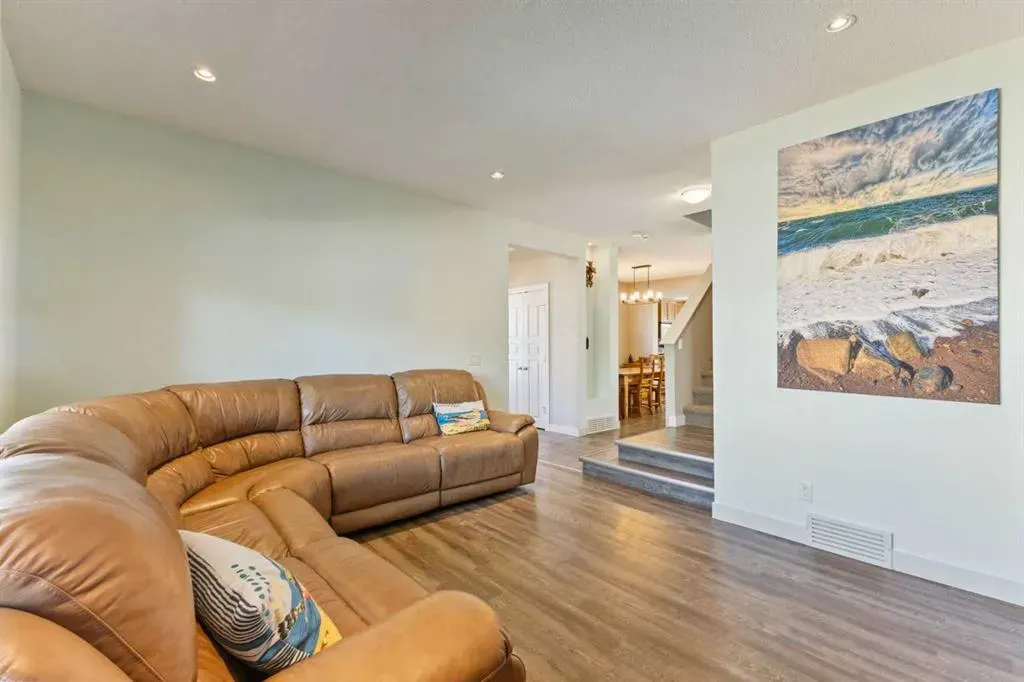97 River Heights Crescent