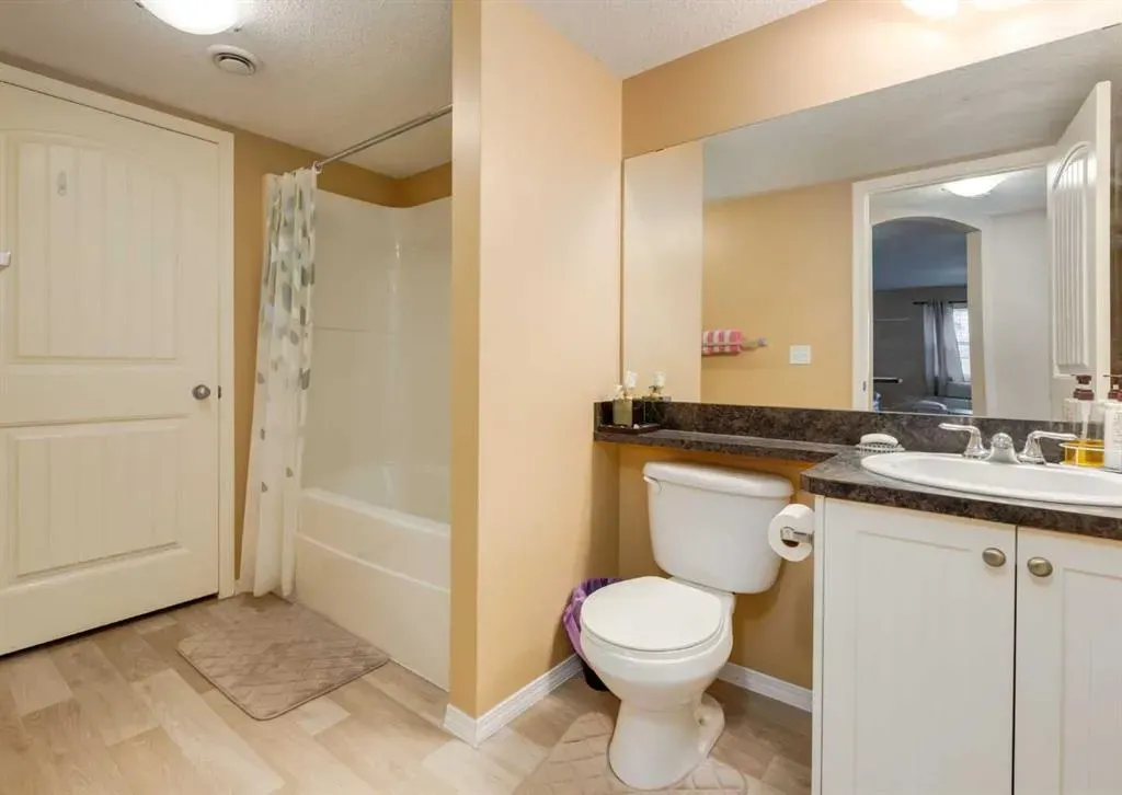 70 Panatella Landing NW, #106