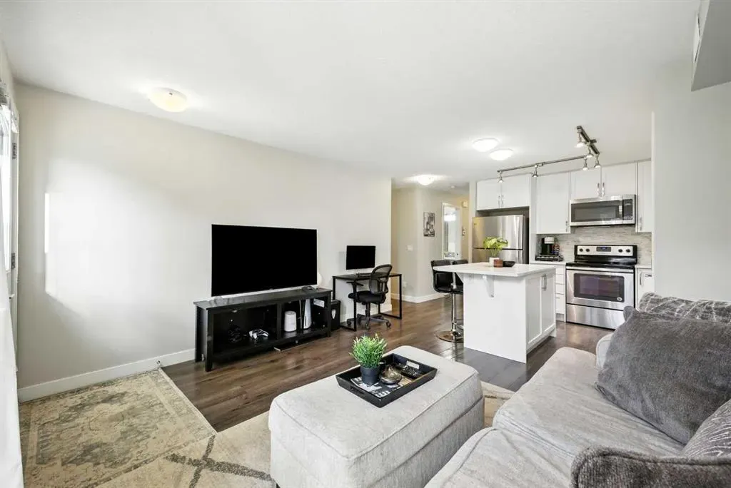 50 Evanscrest Gardens NW