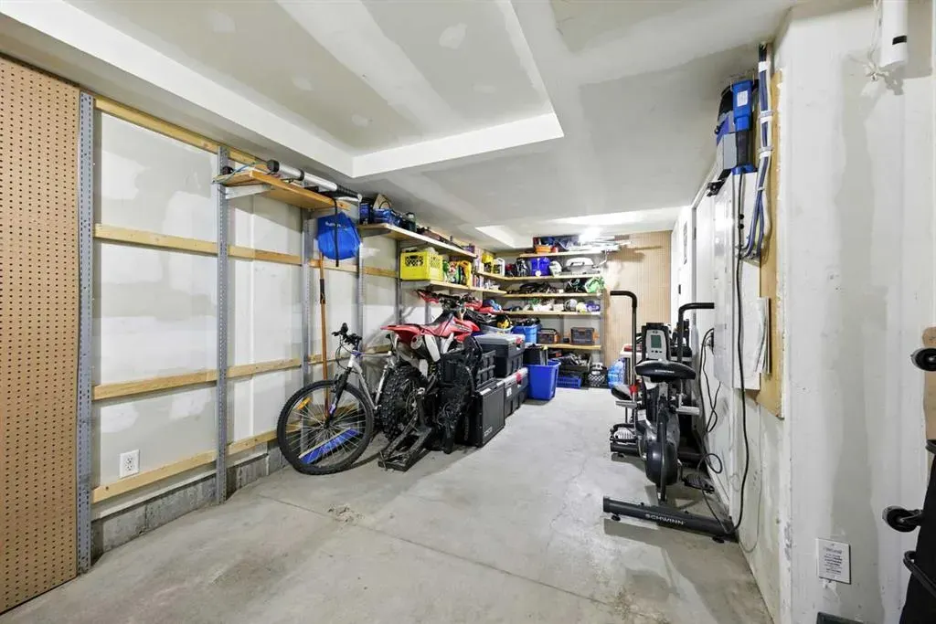 50 Evanscrest Gardens NW