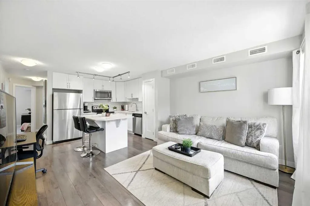 50 Evanscrest Gardens NW