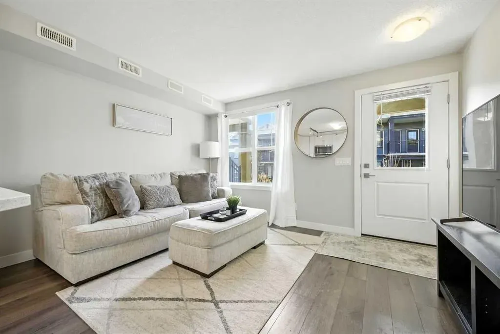 50 Evanscrest Gardens NW