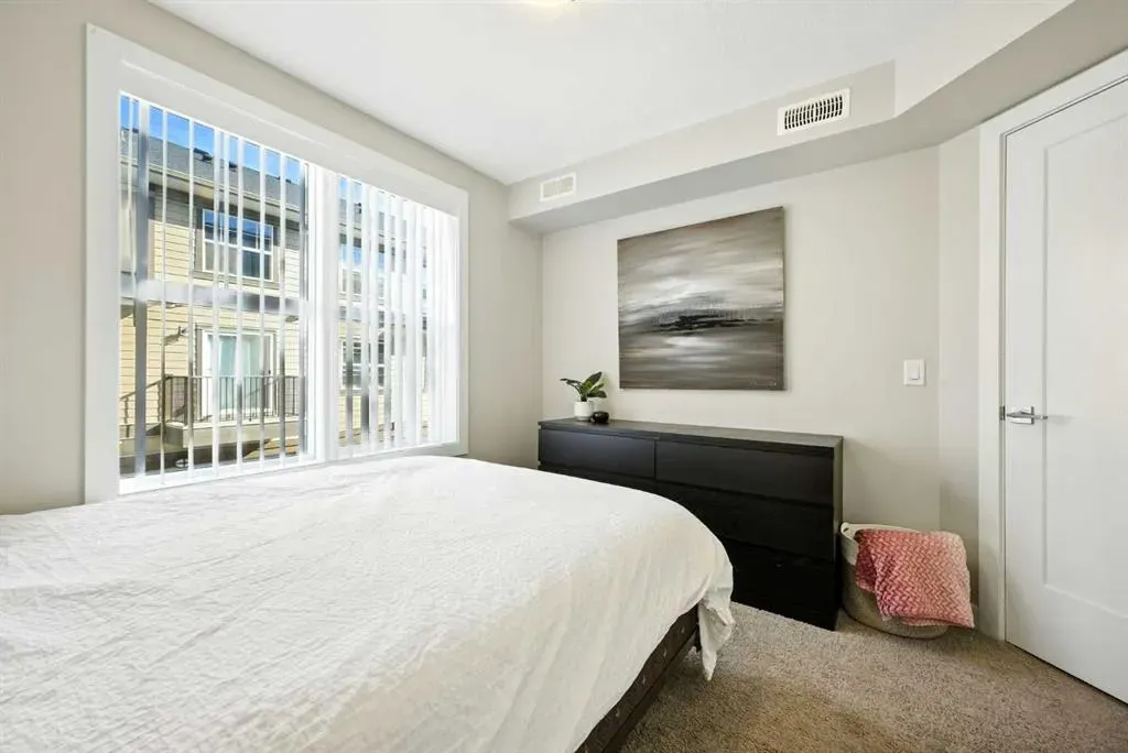 50 Evanscrest Gardens NW