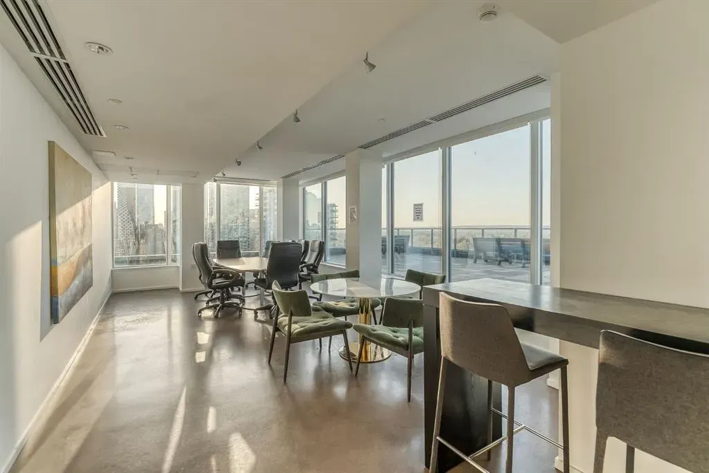 615 6 Avenue SE, #1403