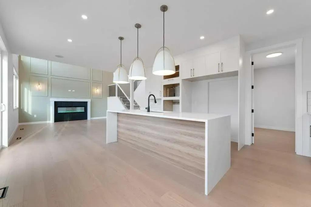 351 Waterford Grove